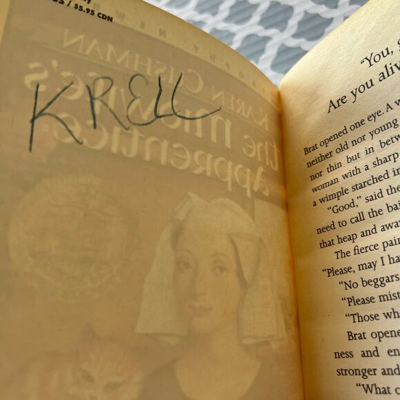 The Midwife's Apprentice by Karen Cushman Paperback Book Pre-Loved - Picture 7 of 7